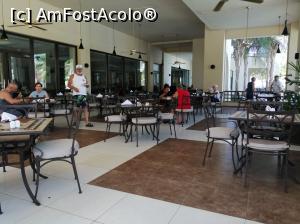 [P31] Terasa restaurantului principal » foto by nelutu
 - 
<span class="allrVoted glyphicon glyphicon-heart hidden" id="av1261686"></span>
<a class="m-l-10 hidden" id="sv1261686" onclick="voting_Foto_DelVot(,1261686,5248)" role="button">șterge vot <span class="glyphicon glyphicon-remove"></span></a>
<a id="v91261686" class=" c-red"  onclick="voting_Foto_SetVot(1261686)" role="button"><span class="glyphicon glyphicon-heart-empty"></span> <b>LIKE</b> = Votează poza</a> <img class="hidden"  id="f1261686W9" src="/imagini/loader.gif" border="0" /><span class="AjErrMes hidden" id="e1261686ErM"></span>