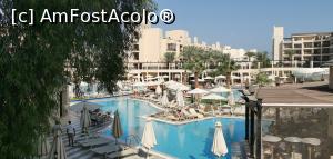 [P18] Vedere, destul de laterală din camere, dar destul de plăcută.  » foto by Aurici
 - 
<span class="allrVoted glyphicon glyphicon-heart hidden" id="av1152492"></span>
<a class="m-l-10 hidden" id="sv1152492" onclick="voting_Foto_DelVot(,1152492,5248)" role="button">șterge vot <span class="glyphicon glyphicon-remove"></span></a>
<a id="v91152492" class=" c-red"  onclick="voting_Foto_SetVot(1152492)" role="button"><span class="glyphicon glyphicon-heart-empty"></span> <b>LIKE</b> = Votează poza</a> <img class="hidden"  id="f1152492W9" src="/imagini/loader.gif" border="0" /><span class="AjErrMes hidden" id="e1152492ErM"></span>