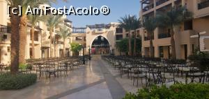 [P37] Magic Souk - zona de animație de seară.  » foto by Aurici
 - 
<span class="allrVoted glyphicon glyphicon-heart hidden" id="av1152531"></span>
<a class="m-l-10 hidden" id="sv1152531" onclick="voting_Foto_DelVot(,1152531,5248)" role="button">șterge vot <span class="glyphicon glyphicon-remove"></span></a>
<a id="v91152531" class=" c-red"  onclick="voting_Foto_SetVot(1152531)" role="button"><span class="glyphicon glyphicon-heart-empty"></span> <b>LIKE</b> = Votează poza</a> <img class="hidden"  id="f1152531W9" src="/imagini/loader.gif" border="0" /><span class="AjErrMes hidden" id="e1152531ErM"></span>