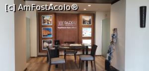 [P39] Dar și în zona recepției erau birouri de turism.  » foto by Aurici
 - 
<span class="allrVoted glyphicon glyphicon-heart hidden" id="av1152537"></span>
<a class="m-l-10 hidden" id="sv1152537" onclick="voting_Foto_DelVot(,1152537,5248)" role="button">șterge vot <span class="glyphicon glyphicon-remove"></span></a>
<a id="v91152537" class=" c-red"  onclick="voting_Foto_SetVot(1152537)" role="button"><span class="glyphicon glyphicon-heart-empty"></span> <b>LIKE</b> = Votează poza</a> <img class="hidden"  id="f1152537W9" src="/imagini/loader.gif" border="0" /><span class="AjErrMes hidden" id="e1152537ErM"></span>