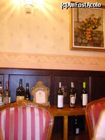 [P09] Boccaccio Ristorante, interior, bufet de băuturi în spate » foto by magdalena
 - 
<span class="allrVoted glyphicon glyphicon-heart hidden" id="av283452"></span>
<a class="m-l-10 hidden" id="sv283452" onclick="voting_Foto_DelVot(,283452,5266)" role="button">șterge vot <span class="glyphicon glyphicon-remove"></span></a>
<a id="v9283452" class=" c-red"  onclick="voting_Foto_SetVot(283452)" role="button"><span class="glyphicon glyphicon-heart-empty"></span> <b>LIKE</b> = Votează poza</a> <img class="hidden"  id="f283452W9" src="/imagini/loader.gif" border="0" /><span class="AjErrMes hidden" id="e283452ErM"></span>