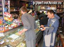 [P02] Intr-o alimentara din centrul orasului. Am cumoarat la greu alune si fistic » foto by pepsi70ro
 - 
<span class="allrVoted glyphicon glyphicon-heart hidden" id="av48833"></span>
<a class="m-l-10 hidden" id="sv48833" onclick="voting_Foto_DelVot(,48833,5304)" role="button">șterge vot <span class="glyphicon glyphicon-remove"></span></a>
<a id="v948833" class=" c-red"  onclick="voting_Foto_SetVot(48833)" role="button"><span class="glyphicon glyphicon-heart-empty"></span> <b>LIKE</b> = Votează poza</a> <img class="hidden"  id="f48833W9" src="/imagini/loader.gif" border="0" /><span class="AjErrMes hidden" id="e48833ErM"></span>