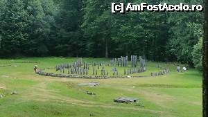 [P10] Marele templu circular-'stonehenge-ul'nostru » foto by sed
 - 
<span class="allrVoted glyphicon glyphicon-heart hidden" id="av681559"></span>
<a class="m-l-10 hidden" id="sv681559" onclick="voting_Foto_DelVot(,681559,5311)" role="button">șterge vot <span class="glyphicon glyphicon-remove"></span></a>
<a id="v9681559" class=" c-red"  onclick="voting_Foto_SetVot(681559)" role="button"><span class="glyphicon glyphicon-heart-empty"></span> <b>LIKE</b> = Votează poza</a> <img class="hidden"  id="f681559W9" src="/imagini/loader.gif" border="0" /><span class="AjErrMes hidden" id="e681559ErM"></span>