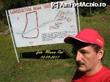 [P45] In data de 10.09.2011 am fost din nou la Sarmisegetuza Regia, acum se poate urca pana la cetate cu masina pe drumul forestier. Anul trecut am fost prima data la Sarmisegetuza Regia fiind atras ca un magnet de acest loc de care auzisem doar din carti, cu toate ca sunt din zona, dar dupa 47 de ani a trebuit sa vin aici , zile la rand ma gandeam din senin la Sarmisegetuza, ca trebuie sa merg acolo, si am fost acolo. Cand am ajuns in fata zidurilor vechi de 2000 de ani si am pipait istoria am fost cuprins de un fior….simteam ca sunt dac. Am cutreierat fiecare loc din cetate si din sanctuare, am fost impresionat de acest loc deosebit. Ce am constatat dupa aceia a fost ca starea mea de sanatate sa inbunatatit considerabil, am revenit la ” viata ” iar dupa un an am fost din nou acolo unde am constatat ca ma reincarc cu energie, intradevar este un loc deosebit iar unii dintre noi simt asta, eu am simtit din plin si cred cu tarie ca sunt urmas de dac. » foto by realitatea
 - 
<span class="allrVoted glyphicon glyphicon-heart hidden" id="av254948"></span>
<a class="m-l-10 hidden" id="sv254948" onclick="voting_Foto_DelVot(,254948,5311)" role="button">șterge vot <span class="glyphicon glyphicon-remove"></span></a>
<a id="v9254948" class=" c-red"  onclick="voting_Foto_SetVot(254948)" role="button"><span class="glyphicon glyphicon-heart-empty"></span> <b>LIKE</b> = Votează poza</a> <img class="hidden"  id="f254948W9" src="/imagini/loader.gif" border="0" /><span class="AjErrMes hidden" id="e254948ErM"></span>