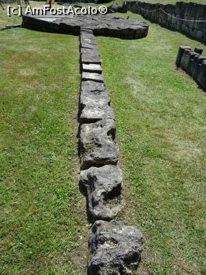 [P16] Altarul de andezit - Sarmizegetusa Regia.  » foto by tata123 🔱
 - 
<span class="allrVoted glyphicon glyphicon-heart hidden" id="av1107729"></span>
<a class="m-l-10 hidden" id="sv1107729" onclick="voting_Foto_DelVot(,1107729,5311)" role="button">șterge vot <span class="glyphicon glyphicon-remove"></span></a>
<a id="v91107729" class=" c-red"  onclick="voting_Foto_SetVot(1107729)" role="button"><span class="glyphicon glyphicon-heart-empty"></span> <b>LIKE</b> = Votează poza</a> <img class="hidden"  id="f1107729W9" src="/imagini/loader.gif" border="0" /><span class="AjErrMes hidden" id="e1107729ErM"></span>