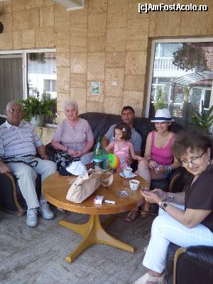 [P10] la cafeluta » foto by queen*
 - 
<span class="allrVoted glyphicon glyphicon-heart hidden" id="av627826"></span>
<a class="m-l-10 hidden" id="sv627826" onclick="voting_Foto_DelVot(,627826,5318)" role="button">șterge vot <span class="glyphicon glyphicon-remove"></span></a>
<a id="v9627826" class=" c-red"  onclick="voting_Foto_SetVot(627826)" role="button"><span class="glyphicon glyphicon-heart-empty"></span> <b>LIKE</b> = Votează poza</a> <img class="hidden"  id="f627826W9" src="/imagini/loader.gif" border="0" /><span class="AjErrMes hidden" id="e627826ErM"></span>