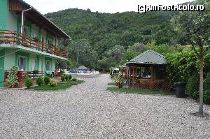 [P17] fiecare vila avea in fata sa propriul spatiu pentru gatit dar si foisor » foto by alunelu69
 - 
<span class="allrVoted glyphicon glyphicon-heart hidden" id="av669889"></span>
<a class="m-l-10 hidden" id="sv669889" onclick="voting_Foto_DelVot(,669889,5331)" role="button">șterge vot <span class="glyphicon glyphicon-remove"></span></a>
<a id="v9669889" class=" c-red"  onclick="voting_Foto_SetVot(669889)" role="button"><span class="glyphicon glyphicon-heart-empty"></span> <b>LIKE</b> = Votează poza</a> <img class="hidden"  id="f669889W9" src="/imagini/loader.gif" border="0" /><span class="AjErrMes hidden" id="e669889ErM"></span>