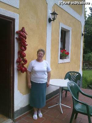 [P35] Doamna care ne-a servit » foto by Arpad Bojte
 - 
<span class="allrVoted glyphicon glyphicon-heart hidden" id="av341694"></span>
<a class="m-l-10 hidden" id="sv341694" onclick="voting_Foto_DelVot(,341694,5342)" role="button">șterge vot <span class="glyphicon glyphicon-remove"></span></a>
<a id="v9341694" class=" c-red"  onclick="voting_Foto_SetVot(341694)" role="button"><span class="glyphicon glyphicon-heart-empty"></span> <b>LIKE</b> = Votează poza</a> <img class="hidden"  id="f341694W9" src="/imagini/loader.gif" border="0" /><span class="AjErrMes hidden" id="e341694ErM"></span>