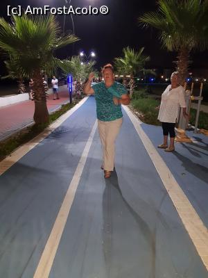 [P30] Aleea de promenada zona Davutlar » foto by marival
 - 
<span class="allrVoted glyphicon glyphicon-heart hidden" id="av1087684"></span>
<a class="m-l-10 hidden" id="sv1087684" onclick="voting_Foto_DelVot(,1087684,5345)" role="button">șterge vot <span class="glyphicon glyphicon-remove"></span></a>
<a id="v91087684" class=" c-red"  onclick="voting_Foto_SetVot(1087684)" role="button"><span class="glyphicon glyphicon-heart-empty"></span> <b>LIKE</b> = Votează poza</a> <img class="hidden"  id="f1087684W9" src="/imagini/loader.gif" border="0" /><span class="AjErrMes hidden" id="e1087684ErM"></span>