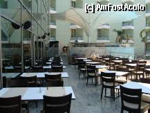 [P13] terasa exterioara a restaurantului - se afla langa piscina » foto by geosler
 - 
<span class="allrVoted glyphicon glyphicon-heart hidden" id="av276839"></span>
<a class="m-l-10 hidden" id="sv276839" onclick="voting_Foto_DelVot(,276839,5345)" role="button">șterge vot <span class="glyphicon glyphicon-remove"></span></a>
<a id="v9276839" class=" c-red"  onclick="voting_Foto_SetVot(276839)" role="button"><span class="glyphicon glyphicon-heart-empty"></span> <b>LIKE</b> = Votează poza</a> <img class="hidden"  id="f276839W9" src="/imagini/loader.gif" border="0" /><span class="AjErrMes hidden" id="e276839ErM"></span>
