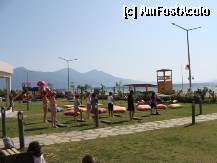 [P15] program de aerobic iar in plan indepartat se poate obsera locul de joaca pentru copii » foto by geosler
 - 
<span class="allrVoted glyphicon glyphicon-heart hidden" id="av276841"></span>
<a class="m-l-10 hidden" id="sv276841" onclick="voting_Foto_DelVot(,276841,5345)" role="button">șterge vot <span class="glyphicon glyphicon-remove"></span></a>
<a id="v9276841" class=" c-red"  onclick="voting_Foto_SetVot(276841)" role="button"><span class="glyphicon glyphicon-heart-empty"></span> <b>LIKE</b> = Votează poza</a> <img class="hidden"  id="f276841W9" src="/imagini/loader.gif" border="0" /><span class="AjErrMes hidden" id="e276841ErM"></span>