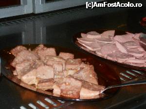 [P06] La micul dejun carne din conserva » foto by Roxana Dornescu
 - 
<span class="allrVoted glyphicon glyphicon-heart hidden" id="av703676"></span>
<a class="m-l-10 hidden" id="sv703676" onclick="voting_Foto_DelVot(,703676,5351)" role="button">șterge vot <span class="glyphicon glyphicon-remove"></span></a>
<a id="v9703676" class=" c-red"  onclick="voting_Foto_SetVot(703676)" role="button"><span class="glyphicon glyphicon-heart-empty"></span> <b>LIKE</b> = Votează poza</a> <img class="hidden"  id="f703676W9" src="/imagini/loader.gif" border="0" /><span class="AjErrMes hidden" id="e703676ErM"></span>