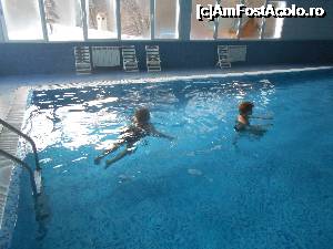 [P07] Piscina » foto by Roxana Dornescu
 - 
<span class="allrVoted glyphicon glyphicon-heart hidden" id="av703677"></span>
<a class="m-l-10 hidden" id="sv703677" onclick="voting_Foto_DelVot(,703677,5351)" role="button">șterge vot <span class="glyphicon glyphicon-remove"></span></a>
<a id="v9703677" class=" c-red"  onclick="voting_Foto_SetVot(703677)" role="button"><span class="glyphicon glyphicon-heart-empty"></span> <b>LIKE</b> = Votează poza</a> <img class="hidden"  id="f703677W9" src="/imagini/loader.gif" border="0" /><span class="AjErrMes hidden" id="e703677ErM"></span>