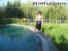 [P09] Apa din piscina are 26-28 de grade Celsius, dar ea nu e destul de calda pentru toata lumea... » foto by dorgo
 - 
<span class="allrVoted glyphicon glyphicon-heart hidden" id="av182046"></span>
<a class="m-l-10 hidden" id="sv182046" onclick="voting_Foto_DelVot(,182046,5357)" role="button">șterge vot <span class="glyphicon glyphicon-remove"></span></a>
<a id="v9182046" class=" c-red"  onclick="voting_Foto_SetVot(182046)" role="button"><span class="glyphicon glyphicon-heart-empty"></span> <b>LIKE</b> = Votează poza</a> <img class="hidden"  id="f182046W9" src="/imagini/loader.gif" border="0" /><span class="AjErrMes hidden" id="e182046ErM"></span>