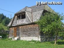 [P04] Cabana de la Neagra, in fotografia anterioara puteti observa cum 'nu' trebuie sa fie echipat un explorator al padurilor pline de vipere si urzici » foto by dorgo
 - 
<span class="allrVoted glyphicon glyphicon-heart hidden" id="av335019"></span>
<a class="m-l-10 hidden" id="sv335019" onclick="voting_Foto_DelVot(,335019,5357)" role="button">șterge vot <span class="glyphicon glyphicon-remove"></span></a>
<a id="v9335019" class=" c-red"  onclick="voting_Foto_SetVot(335019)" role="button"><span class="glyphicon glyphicon-heart-empty"></span> <b>LIKE</b> = Votează poza</a> <img class="hidden"  id="f335019W9" src="/imagini/loader.gif" border="0" /><span class="AjErrMes hidden" id="e335019ErM"></span>
