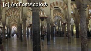 [P28] Catedrala din Cordoba » foto by Medinuca
 - 
<span class="allrVoted glyphicon glyphicon-heart hidden" id="av1018987"></span>
<a class="m-l-10 hidden" id="sv1018987" onclick="voting_Foto_DelVot(,1018987,5385)" role="button">șterge vot <span class="glyphicon glyphicon-remove"></span></a>
<a id="v91018987" class=" c-red"  onclick="voting_Foto_SetVot(1018987)" role="button"><span class="glyphicon glyphicon-heart-empty"></span> <b>LIKE</b> = Votează poza</a> <img class="hidden"  id="f1018987W9" src="/imagini/loader.gif" border="0" /><span class="AjErrMes hidden" id="e1018987ErM"></span>