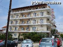 [P14] Unul din hotelurile orasului, mai departat de plaja » foto by ionescunic
 - 
<span class="allrVoted glyphicon glyphicon-heart hidden" id="av62732"></span>
<a class="m-l-10 hidden" id="sv62732" onclick="voting_Foto_DelVot(,62732,5388)" role="button">șterge vot <span class="glyphicon glyphicon-remove"></span></a>
<a id="v962732" class=" c-red"  onclick="voting_Foto_SetVot(62732)" role="button"><span class="glyphicon glyphicon-heart-empty"></span> <b>LIKE</b> = Votează poza</a> <img class="hidden"  id="f62732W9" src="/imagini/loader.gif" border="0" /><span class="AjErrMes hidden" id="e62732ErM"></span>