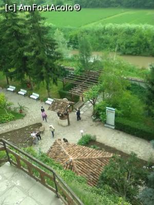 [P12] Scara ce coboara de la bisericuta, manastirea Sf. Dimitrie Basarabov » foto by ceasornicarul
 - 
<span class="allrVoted glyphicon glyphicon-heart hidden" id="av747907"></span>
<a class="m-l-10 hidden" id="sv747907" onclick="voting_Foto_DelVot(,747907,5400)" role="button">șterge vot <span class="glyphicon glyphicon-remove"></span></a>
<a id="v9747907" class=" c-red"  onclick="voting_Foto_SetVot(747907)" role="button"><span class="glyphicon glyphicon-heart-empty"></span> <b>LIKE</b> = Votează poza</a> <img class="hidden"  id="f747907W9" src="/imagini/loader.gif" border="0" /><span class="AjErrMes hidden" id="e747907ErM"></span>