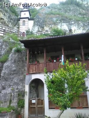 [P17] biserica de piatra si chiliile noi » foto by ceasornicarul
 - 
<span class="allrVoted glyphicon glyphicon-heart hidden" id="av747912"></span>
<a class="m-l-10 hidden" id="sv747912" onclick="voting_Foto_DelVot(,747912,5400)" role="button">șterge vot <span class="glyphicon glyphicon-remove"></span></a>
<a id="v9747912" class=" c-red"  onclick="voting_Foto_SetVot(747912)" role="button"><span class="glyphicon glyphicon-heart-empty"></span> <b>LIKE</b> = Votează poza</a> <img class="hidden"  id="f747912W9" src="/imagini/loader.gif" border="0" /><span class="AjErrMes hidden" id="e747912ErM"></span>