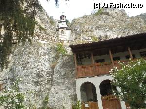 [P19] In dreapta scarilor se afla chiliile Manastirii Sfantul Dimitrie Basarabov » foto by nicoletass
 - 
<span class="allrVoted glyphicon glyphicon-heart hidden" id="av379996"></span>
<a class="m-l-10 hidden" id="sv379996" onclick="voting_Foto_DelVot(,379996,5400)" role="button">șterge vot <span class="glyphicon glyphicon-remove"></span></a>
<a id="v9379996" class=" c-red"  onclick="voting_Foto_SetVot(379996)" role="button"><span class="glyphicon glyphicon-heart-empty"></span> <b>LIKE</b> = Votează poza</a> <img class="hidden"  id="f379996W9" src="/imagini/loader.gif" border="0" /><span class="AjErrMes hidden" id="e379996ErM"></span>