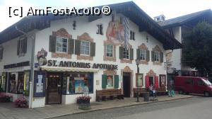 [P15] Altă clădire frumoasă unde se află o farmacie în Garmisch-Partenkirchen (' cartierul' Garmisch), Germania.  » foto by traian.leuca †
 - 
<span class="allrVoted glyphicon glyphicon-heart hidden" id="av1057982"></span>
<a class="m-l-10 hidden" id="sv1057982" onclick="voting_Foto_DelVot(,1057982,5408)" role="button">șterge vot <span class="glyphicon glyphicon-remove"></span></a>
<a id="v91057982" class=" c-red"  onclick="voting_Foto_SetVot(1057982)" role="button"><span class="glyphicon glyphicon-heart-empty"></span> <b>LIKE</b> = Votează poza</a> <img class="hidden"  id="f1057982W9" src="/imagini/loader.gif" border="0" /><span class="AjErrMes hidden" id="e1057982ErM"></span>