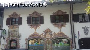 [P06] Detalii la ferestre în Garmisch-Partenkirchen (' cartierul' Garmisch), Germania.  » foto by traian.leuca †
 - 
<span class="allrVoted glyphicon glyphicon-heart hidden" id="av1057973"></span>
<a class="m-l-10 hidden" id="sv1057973" onclick="voting_Foto_DelVot(,1057973,5408)" role="button">șterge vot <span class="glyphicon glyphicon-remove"></span></a>
<a id="v91057973" class=" c-red"  onclick="voting_Foto_SetVot(1057973)" role="button"><span class="glyphicon glyphicon-heart-empty"></span> <b>LIKE</b> = Votează poza</a> <img class="hidden"  id="f1057973W9" src="/imagini/loader.gif" border="0" /><span class="AjErrMes hidden" id="e1057973ErM"></span>