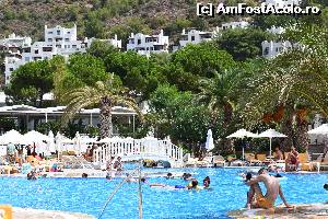[P01] Piscina hotelului » foto by r0xyka_iubita*
 - 
<span class="allrVoted glyphicon glyphicon-heart hidden" id="av669260"></span>
<a class="m-l-10 hidden" id="sv669260" onclick="voting_Foto_DelVot(,669260,5420)" role="button">șterge vot <span class="glyphicon glyphicon-remove"></span></a>
<a id="v9669260" class=" c-red"  onclick="voting_Foto_SetVot(669260)" role="button"><span class="glyphicon glyphicon-heart-empty"></span> <b>LIKE</b> = Votează poza</a> <img class="hidden"  id="f669260W9" src="/imagini/loader.gif" border="0" /><span class="AjErrMes hidden" id="e669260ErM"></span>