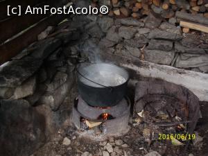 [P14] 'Fierbe-n oală, fierbe-n tuci
Fierbe, fierbe cu clăbuci' » foto by puiutea
 - 
<span class="allrVoted glyphicon glyphicon-heart hidden" id="av753257"></span>
<a class="m-l-10 hidden" id="sv753257" onclick="voting_Foto_DelVot(,753257,5423)" role="button">șterge vot <span class="glyphicon glyphicon-remove"></span></a>
<a id="v9753257" class=" c-red"  onclick="voting_Foto_SetVot(753257)" role="button"><span class="glyphicon glyphicon-heart-empty"></span> <b>LIKE</b> = Votează poza</a> <img class="hidden"  id="f753257W9" src="/imagini/loader.gif" border="0" /><span class="AjErrMes hidden" id="e753257ErM"></span>