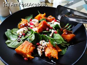 [P43] The Sea Terrace; delicioasa salată » foto by crismis
 - 
<span class="allrVoted glyphicon glyphicon-heart hidden" id="av1217913"></span>
<a class="m-l-10 hidden" id="sv1217913" onclick="voting_Foto_DelVot(,1217913,5424)" role="button">șterge vot <span class="glyphicon glyphicon-remove"></span></a>
<a id="v91217913" class=" c-red"  onclick="voting_Foto_SetVot(1217913)" role="button"><span class="glyphicon glyphicon-heart-empty"></span> <b>LIKE</b> = Votează poza</a> <img class="hidden"  id="f1217913W9" src="/imagini/loader.gif" border="0" /><span class="AjErrMes hidden" id="e1217913ErM"></span>