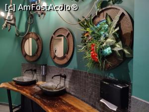 [P31] Monkeys Restaurant - la toaletă » foto by crismis
 - 
<span class="allrVoted glyphicon glyphicon-heart hidden" id="av1342614"></span>
<a class="m-l-10 hidden" id="sv1342614" onclick="voting_Foto_DelVot(,1342614,5424)" role="button">șterge vot <span class="glyphicon glyphicon-remove"></span></a>
<a id="v91342614" class=" c-red"  onclick="voting_Foto_SetVot(1342614)" role="button"><span class="glyphicon glyphicon-heart-empty"></span> <b>LIKE</b> = Votează poza</a> <img class="hidden"  id="f1342614W9" src="/imagini/loader.gif" border="0" /><span class="AjErrMes hidden" id="e1342614ErM"></span>