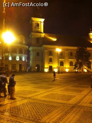 [P05] Sibiu- Piața Sfatului » foto by Yersinia Pestis
 - 
<span class="allrVoted glyphicon glyphicon-heart hidden" id="av827160"></span>
<a class="m-l-10 hidden" id="sv827160" onclick="voting_Foto_DelVot(,827160,5428)" role="button">șterge vot <span class="glyphicon glyphicon-remove"></span></a>
<a id="v9827160" class=" c-red"  onclick="voting_Foto_SetVot(827160)" role="button"><span class="glyphicon glyphicon-heart-empty"></span> <b>LIKE</b> = Votează poza</a> <img class="hidden"  id="f827160W9" src="/imagini/loader.gif" border="0" /><span class="AjErrMes hidden" id="e827160ErM"></span>