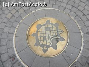 [P05] Schița cetății în stil Vauban - capac de canal în centrul vechi al Timișoarei.  » foto by tata123 🔱
 - 
<span class="allrVoted glyphicon glyphicon-heart hidden" id="av814872"></span>
<a class="m-l-10 hidden" id="sv814872" onclick="voting_Foto_DelVot(,814872,5428)" role="button">șterge vot <span class="glyphicon glyphicon-remove"></span></a>
<a id="v9814872" class=" c-red"  onclick="voting_Foto_SetVot(814872)" role="button"><span class="glyphicon glyphicon-heart-empty"></span> <b>LIKE</b> = Votează poza</a> <img class="hidden"  id="f814872W9" src="/imagini/loader.gif" border="0" /><span class="AjErrMes hidden" id="e814872ErM"></span>