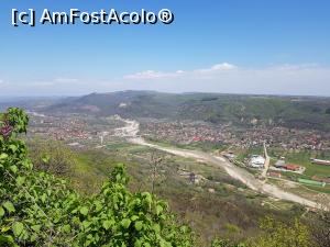 [P23] Valea Slănicului admirată de la înălțime. Din loc în loc, există astfel de puncte de belvedere. » foto by Floryn81
 - 
<span class="allrVoted glyphicon glyphicon-heart hidden" id="av1224101"></span>
<a class="m-l-10 hidden" id="sv1224101" onclick="voting_Foto_DelVot(,1224101,5439)" role="button">șterge vot <span class="glyphicon glyphicon-remove"></span></a>
<a id="v91224101" class=" c-red"  onclick="voting_Foto_SetVot(1224101)" role="button"><span class="glyphicon glyphicon-heart-empty"></span> <b>LIKE</b> = Votează poza</a> <img class="hidden"  id="f1224101W9" src="/imagini/loader.gif" border="0" /><span class="AjErrMes hidden" id="e1224101ErM"></span>