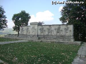 [P03] De lângă monumentul ”Fântâna lui Mihai Viteazul” se deschide o panoramă foarte frumoasă asupra văii Buzăului.  » foto by Floryn81
 - 
<span class="allrVoted glyphicon glyphicon-heart hidden" id="av603446"></span>
<a class="m-l-10 hidden" id="sv603446" onclick="voting_Foto_DelVot(,603446,5439)" role="button">șterge vot <span class="glyphicon glyphicon-remove"></span></a>
<a id="v9603446" class=" c-red"  onclick="voting_Foto_SetVot(603446)" role="button"><span class="glyphicon glyphicon-heart-empty"></span> <b>LIKE</b> = Votează poza</a> <img class="hidden"  id="f603446W9" src="/imagini/loader.gif" border="0" /><span class="AjErrMes hidden" id="e603446ErM"></span>