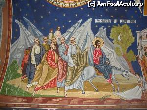 [P37] Schitul Cetățuia - Interiorul paraclisului cu hramul ”Nașterea Maicii Domnului”. Pictura ”Intrarea în Ierusalim” realizată în stil ”fresco”.  » foto by Floryn81
 - 
<span class="allrVoted glyphicon glyphicon-heart hidden" id="av603488"></span>
<a class="m-l-10 hidden" id="sv603488" onclick="voting_Foto_DelVot(,603488,5439)" role="button">șterge vot <span class="glyphicon glyphicon-remove"></span></a>
<a id="v9603488" class=" c-red"  onclick="voting_Foto_SetVot(603488)" role="button"><span class="glyphicon glyphicon-heart-empty"></span> <b>LIKE</b> = Votează poza</a> <img class="hidden"  id="f603488W9" src="/imagini/loader.gif" border="0" /><span class="AjErrMes hidden" id="e603488ErM"></span>