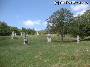 [P43] Tabăra de sculptură Măgura - După ce am luat masa sub forma unui picnic la marginea pădurii, am pornit să explorăm lucrările din tabăra de sculptură.  » foto by Floryn81
 - 
<span class="allrVoted glyphicon glyphicon-heart hidden" id="av603494"></span>
<a class="m-l-10 hidden" id="sv603494" onclick="voting_Foto_DelVot(,603494,5439)" role="button">șterge vot <span class="glyphicon glyphicon-remove"></span></a>
<a id="v9603494" class=" c-red"  onclick="voting_Foto_SetVot(603494)" role="button"><span class="glyphicon glyphicon-heart-empty"></span> <b>LIKE</b> = Votează poza</a> <img class="hidden"  id="f603494W9" src="/imagini/loader.gif" border="0" /><span class="AjErrMes hidden" id="e603494ErM"></span>