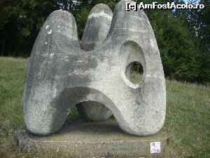 [P59] Tabăra de sculptură Măgura - Lucrarea ”Sculptură în trio”, realizată de artistul Valeriu Ciumacu în anul 1972 (Ediția a III-a).  » foto by Floryn81
 - 
<span class="allrVoted glyphicon glyphicon-heart hidden" id="av603510"></span>
<a class="m-l-10 hidden" id="sv603510" onclick="voting_Foto_DelVot(,603510,5439)" role="button">șterge vot <span class="glyphicon glyphicon-remove"></span></a>
<a id="v9603510" class=" c-red"  onclick="voting_Foto_SetVot(603510)" role="button"><span class="glyphicon glyphicon-heart-empty"></span> <b>LIKE</b> = Votează poza</a> <img class="hidden"  id="f603510W9" src="/imagini/loader.gif" border="0" /><span class="AjErrMes hidden" id="e603510ErM"></span>
