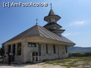 [P01] Naeni - Biserica "Dintr-o Piatra". » foto by iulianic
 - 
<span class="allrVoted glyphicon glyphicon-heart hidden" id="av1306696"></span>
<a class="m-l-10 hidden" id="sv1306696" onclick="voting_Foto_DelVot(,1306696,5439)" role="button">șterge vot <span class="glyphicon glyphicon-remove"></span></a>
<a id="v91306696" class=" c-red"  onclick="voting_Foto_SetVot(1306696)" role="button"><span class="glyphicon glyphicon-heart-empty"></span> <b>LIKE</b> = Votează poza</a> <img class="hidden"  id="f1306696W9" src="/imagini/loader.gif" border="0" /><span class="AjErrMes hidden" id="e1306696ErM"></span>