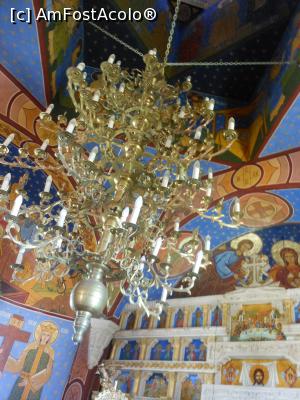 [P08] Naeni - Biserica "Dintr-o Piatra". Interior. » foto by iulianic
 - 
<span class="allrVoted glyphicon glyphicon-heart hidden" id="av1306703"></span>
<a class="m-l-10 hidden" id="sv1306703" onclick="voting_Foto_DelVot(,1306703,5439)" role="button">șterge vot <span class="glyphicon glyphicon-remove"></span></a>
<a id="v91306703" class=" c-red"  onclick="voting_Foto_SetVot(1306703)" role="button"><span class="glyphicon glyphicon-heart-empty"></span> <b>LIKE</b> = Votează poza</a> <img class="hidden"  id="f1306703W9" src="/imagini/loader.gif" border="0" /><span class="AjErrMes hidden" id="e1306703ErM"></span>