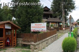 [P01] Colți, Județul Buzău, Magazin de chihlimbar lângă Muzeul Chihlimbarului » foto by mprofeanu
 - 
<span class="allrVoted glyphicon glyphicon-heart hidden" id="av1413595"></span>
<a class="m-l-10 hidden" id="sv1413595" onclick="voting_Foto_DelVot(,1413595,5439)" role="button">șterge vot <span class="glyphicon glyphicon-remove"></span></a>
<a id="v91413595" class=" c-red"  onclick="voting_Foto_SetVot(1413595)" role="button"><span class="glyphicon glyphicon-heart-empty"></span> <b>LIKE</b> = Votează poza</a> <img class="hidden"  id="f1413595W9" src="/imagini/loader.gif" border="0" /><span class="AjErrMes hidden" id="e1413595ErM"></span>