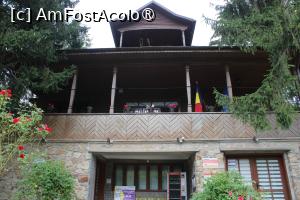 [P03] Colți, Județul Buzău, Muzeul Chihlimbarului, Pozat de aproape, Parterul și Prispa de la etaj » foto by mprofeanu
 - 
<span class="allrVoted glyphicon glyphicon-heart hidden" id="av1413597"></span>
<a class="m-l-10 hidden" id="sv1413597" onclick="voting_Foto_DelVot(,1413597,5439)" role="button">șterge vot <span class="glyphicon glyphicon-remove"></span></a>
<a id="v91413597" class=" c-red"  onclick="voting_Foto_SetVot(1413597)" role="button"><span class="glyphicon glyphicon-heart-empty"></span> <b>LIKE</b> = Votează poza</a> <img class="hidden"  id="f1413597W9" src="/imagini/loader.gif" border="0" /><span class="AjErrMes hidden" id="e1413597ErM"></span>