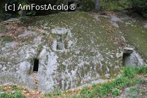 [P34] Aluniș, Județul Buzău, Complexul Rupestru, Chiliile B din dreapta bisericii, vom urca la cea de sus, Chilia C » foto by mprofeanu
 - 
<span class="allrVoted glyphicon glyphicon-heart hidden" id="av1413628"></span>
<a class="m-l-10 hidden" id="sv1413628" onclick="voting_Foto_DelVot(,1413628,5439)" role="button">șterge vot <span class="glyphicon glyphicon-remove"></span></a>
<a id="v91413628" class=" c-red"  onclick="voting_Foto_SetVot(1413628)" role="button"><span class="glyphicon glyphicon-heart-empty"></span> <b>LIKE</b> = Votează poza</a> <img class="hidden"  id="f1413628W9" src="/imagini/loader.gif" border="0" /><span class="AjErrMes hidden" id="e1413628ErM"></span>