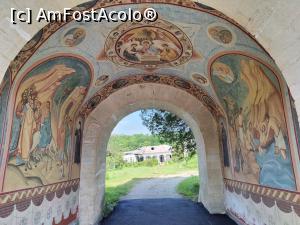 [P03] Mănăstirea Rătești (veche); clopotnița » foto by crismis
 - 
<span class="allrVoted glyphicon glyphicon-heart hidden" id="av1386614"></span>
<a class="m-l-10 hidden" id="sv1386614" onclick="voting_Foto_DelVot(,1386614,5439)" role="button">șterge vot <span class="glyphicon glyphicon-remove"></span></a>
<a id="v91386614" class=" c-red"  onclick="voting_Foto_SetVot(1386614)" role="button"><span class="glyphicon glyphicon-heart-empty"></span> <b>LIKE</b> = Votează poza</a> <img class="hidden"  id="f1386614W9" src="/imagini/loader.gif" border="0" /><span class="AjErrMes hidden" id="e1386614ErM"></span>