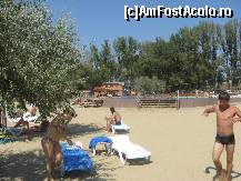 [P09] exista si sezlonguri iar in departare se distinge terasa si bufetul cu sucuri de la gheata » foto by dorgo
 - 
<span class="allrVoted glyphicon glyphicon-heart hidden" id="av99955"></span>
<a class="m-l-10 hidden" id="sv99955" onclick="voting_Foto_DelVot(,99955,5439)" role="button">șterge vot <span class="glyphicon glyphicon-remove"></span></a>
<a id="v999955" class=" c-red"  onclick="voting_Foto_SetVot(99955)" role="button"><span class="glyphicon glyphicon-heart-empty"></span> <b>LIKE</b> = Votează poza</a> <img class="hidden"  id="f99955W9" src="/imagini/loader.gif" border="0" /><span class="AjErrMes hidden" id="e99955ErM"></span>