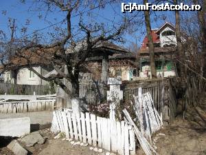 [P15] Cruci de piatră în ținutul Buzăului.  » foto by tata123 🔱
 - 
<span class="allrVoted glyphicon glyphicon-heart hidden" id="av702125"></span>
<a class="m-l-10 hidden" id="sv702125" onclick="voting_Foto_DelVot(,702125,5439)" role="button">șterge vot <span class="glyphicon glyphicon-remove"></span></a>
<a id="v9702125" class=" c-red"  onclick="voting_Foto_SetVot(702125)" role="button"><span class="glyphicon glyphicon-heart-empty"></span> <b>LIKE</b> = Votează poza</a> <img class="hidden"  id="f702125W9" src="/imagini/loader.gif" border="0" /><span class="AjErrMes hidden" id="e702125ErM"></span>