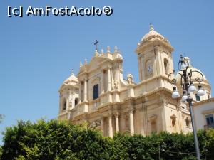 [P06] Chiesa Santissimo Salvatore (a Sfântului Mântuitor) din Noto » foto by irinad
 - 
<span class="allrVoted glyphicon glyphicon-heart hidden" id="av882025"></span>
<a class="m-l-10 hidden" id="sv882025" onclick="voting_Foto_DelVot(,882025,5466)" role="button">șterge vot <span class="glyphicon glyphicon-remove"></span></a>
<a id="v9882025" class=" c-red"  onclick="voting_Foto_SetVot(882025)" role="button"><span class="glyphicon glyphicon-heart-empty"></span> <b>LIKE</b> = Votează poza</a> <img class="hidden"  id="f882025W9" src="/imagini/loader.gif" border="0" /><span class="AjErrMes hidden" id="e882025ErM"></span>