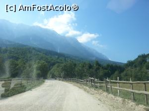 [P05] Zarnesti-Plaiul Foii, iulie 2015:Piatra Craiului.  » foto by Nicu V
 - 
<span class="allrVoted glyphicon glyphicon-heart hidden" id="av716275"></span>
<a class="m-l-10 hidden" id="sv716275" onclick="voting_Foto_DelVot(,716275,5474)" role="button">șterge vot <span class="glyphicon glyphicon-remove"></span></a>
<a id="v9716275" class=" c-red"  onclick="voting_Foto_SetVot(716275)" role="button"><span class="glyphicon glyphicon-heart-empty"></span> <b>LIKE</b> = Votează poza</a> <img class="hidden"  id="f716275W9" src="/imagini/loader.gif" border="0" /><span class="AjErrMes hidden" id="e716275ErM"></span>