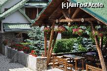 [P01] terasa din fata restaurantului » foto by sogal*
 - 
<span class="allrVoted glyphicon glyphicon-heart hidden" id="av214945"></span>
<a class="m-l-10 hidden" id="sv214945" onclick="voting_Foto_DelVot(,214945,5479)" role="button">șterge vot <span class="glyphicon glyphicon-remove"></span></a>
<a id="v9214945" class=" c-red"  onclick="voting_Foto_SetVot(214945)" role="button"><span class="glyphicon glyphicon-heart-empty"></span> <b>LIKE</b> = Votează poza</a> <img class="hidden"  id="f214945W9" src="/imagini/loader.gif" border="0" /><span class="AjErrMes hidden" id="e214945ErM"></span>