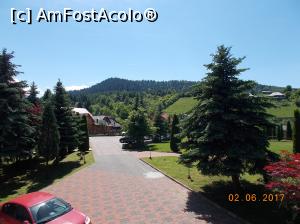 [P08] Casa Elena - vedere din balcon spre stânga » foto by ANILU
 - 
<span class="allrVoted glyphicon glyphicon-heart hidden" id="av863024"></span>
<a class="m-l-10 hidden" id="sv863024" onclick="voting_Foto_DelVot(,863024,5479)" role="button">șterge vot <span class="glyphicon glyphicon-remove"></span></a>
<a id="v9863024" class=" c-red"  onclick="voting_Foto_SetVot(863024)" role="button"><span class="glyphicon glyphicon-heart-empty"></span> <b>LIKE</b> = Votează poza</a> <img class="hidden"  id="f863024W9" src="/imagini/loader.gif" border="0" /><span class="AjErrMes hidden" id="e863024ErM"></span>