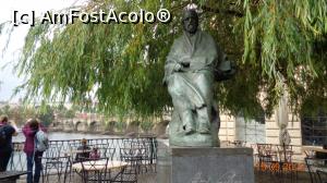 [P09] Pe terasa restaurantului, statuia compozitorului ceh Bedrich Smetana » foto by Alina53
 - 
<span class="allrVoted glyphicon glyphicon-heart hidden" id="av1347328"></span>
<a class="m-l-10 hidden" id="sv1347328" onclick="voting_Foto_DelVot(,1347328,5497)" role="button">șterge vot <span class="glyphicon glyphicon-remove"></span></a>
<a id="v91347328" class=" c-red"  onclick="voting_Foto_SetVot(1347328)" role="button"><span class="glyphicon glyphicon-heart-empty"></span> <b>LIKE</b> = Votează poza</a> <img class="hidden"  id="f1347328W9" src="/imagini/loader.gif" border="0" /><span class="AjErrMes hidden" id="e1347328ErM"></span>